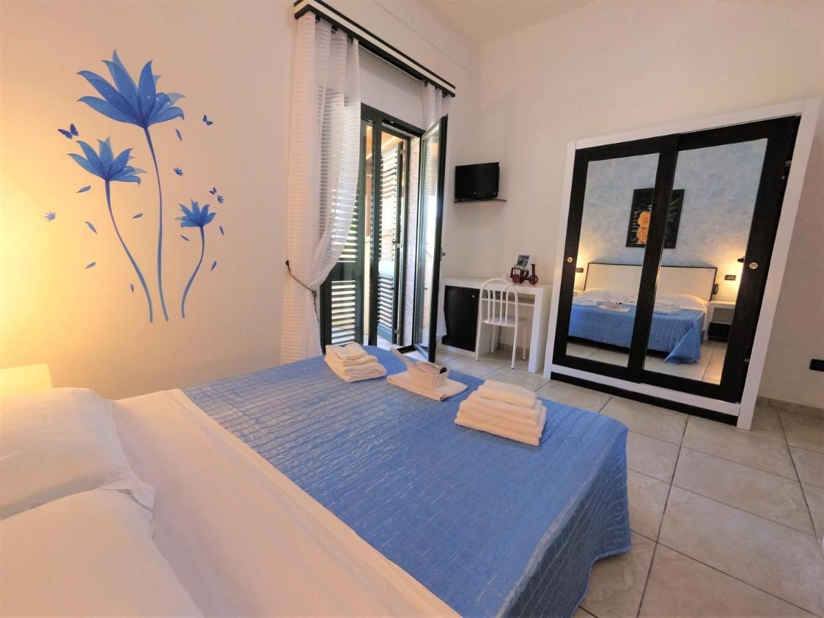 Hotel Alba Chiara Sant'Andrea Salento Buitenkant foto