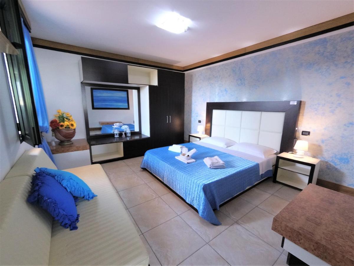 Hotel Alba Chiara Sant'Andrea Salento Buitenkant foto
