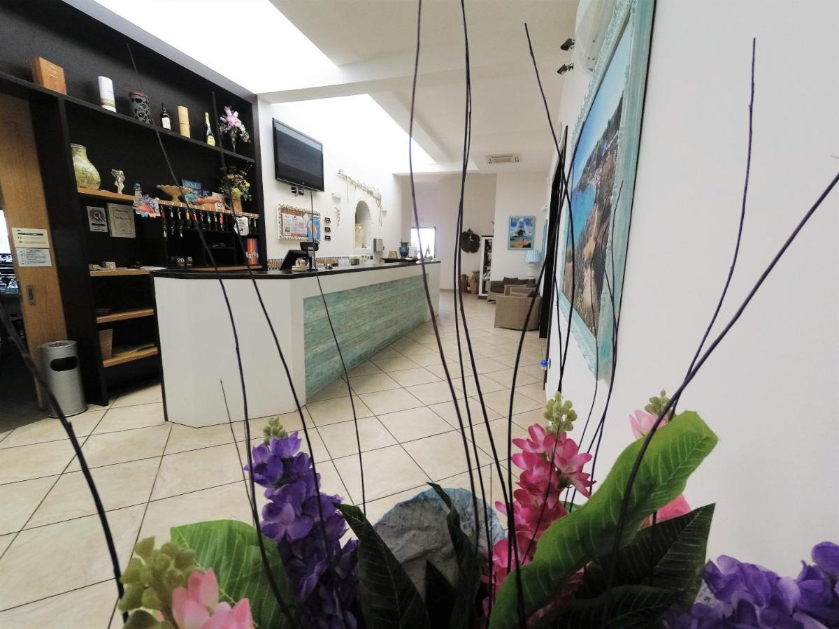 Hotel Alba Chiara Sant'Andrea Salento Buitenkant foto