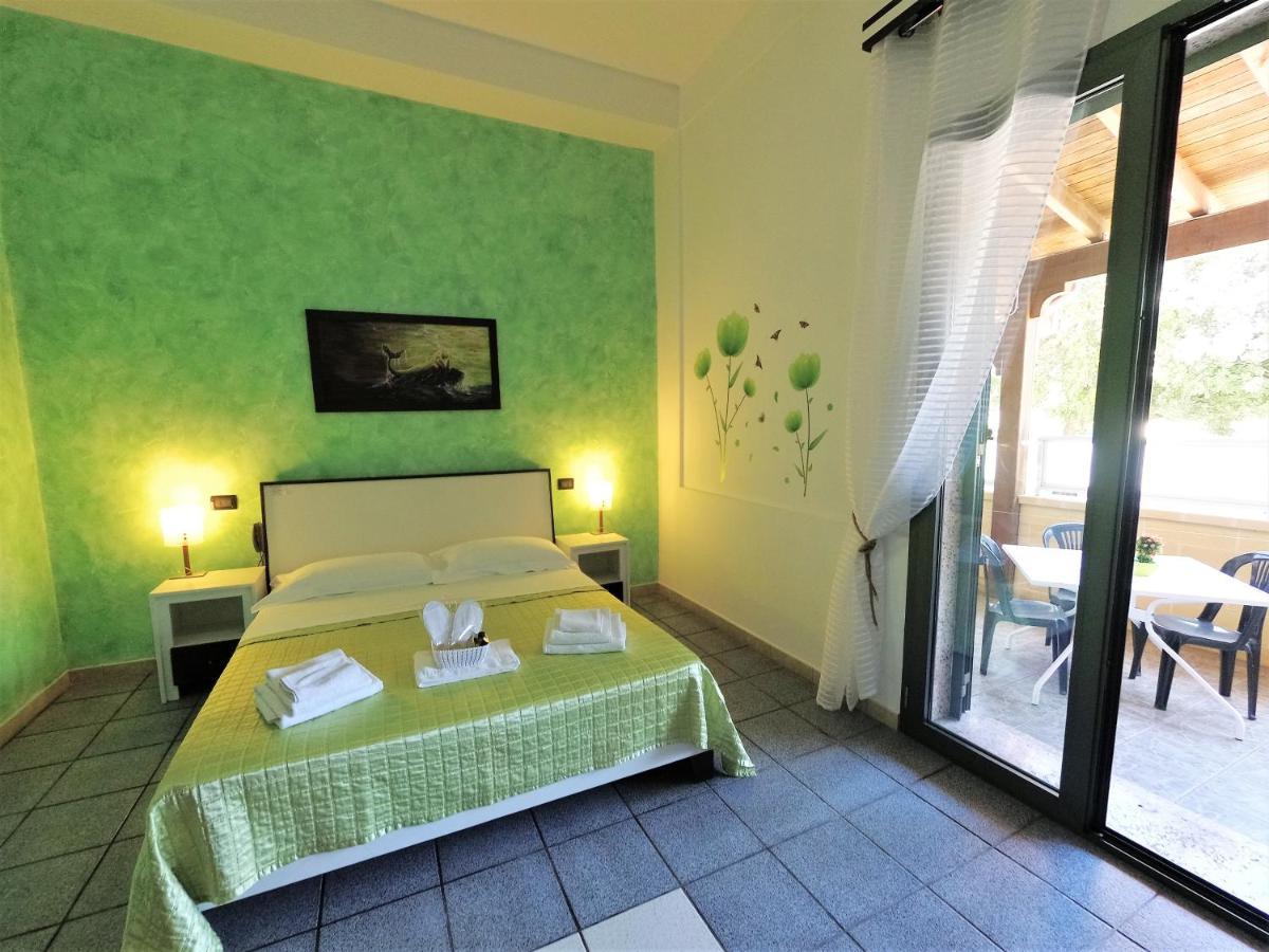 Hotel Alba Chiara Sant'Andrea Salento Buitenkant foto