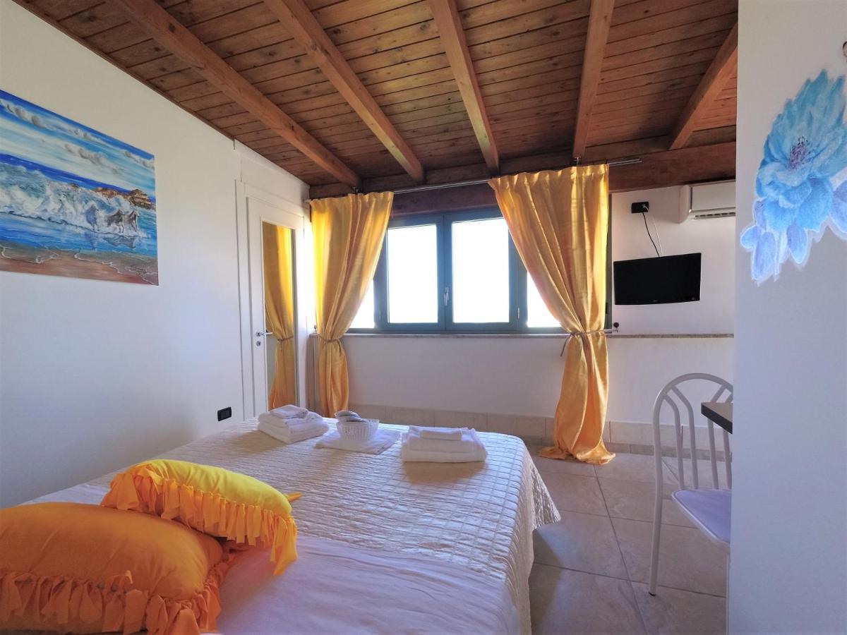 Hotel Alba Chiara Sant'Andrea Salento Buitenkant foto